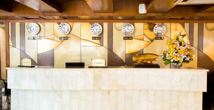 The Shelton Grand Hotel บังกาลอร์ ภายนอก รูปภาพ