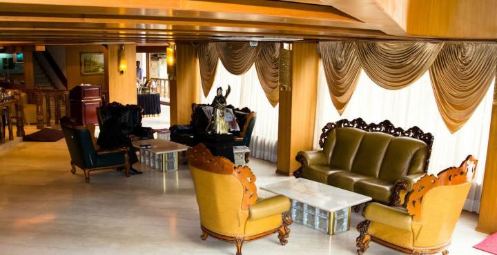 The Shelton Grand Hotel บังกาลอร์ ภายนอก รูปภาพ