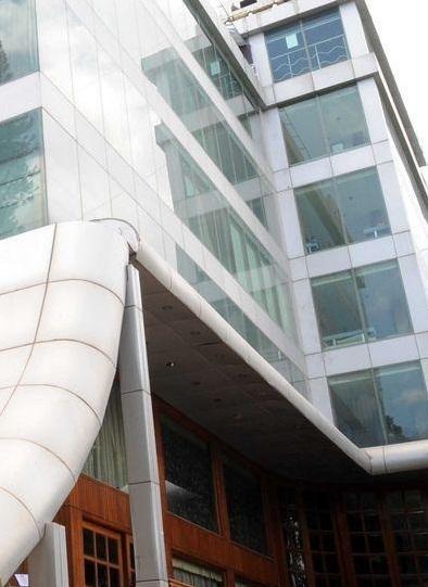 The Shelton Grand Hotel บังกาลอร์ ภายนอก รูปภาพ