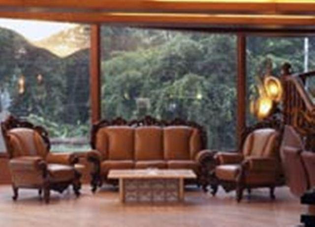 The Shelton Grand Hotel บังกาลอร์ ภายนอก รูปภาพ